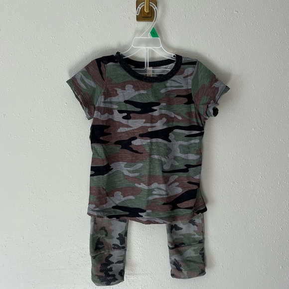 Childhoods Clothing Classic Camouflage Ringer Tee & Gussets Size 4T - Picture 13 of 13